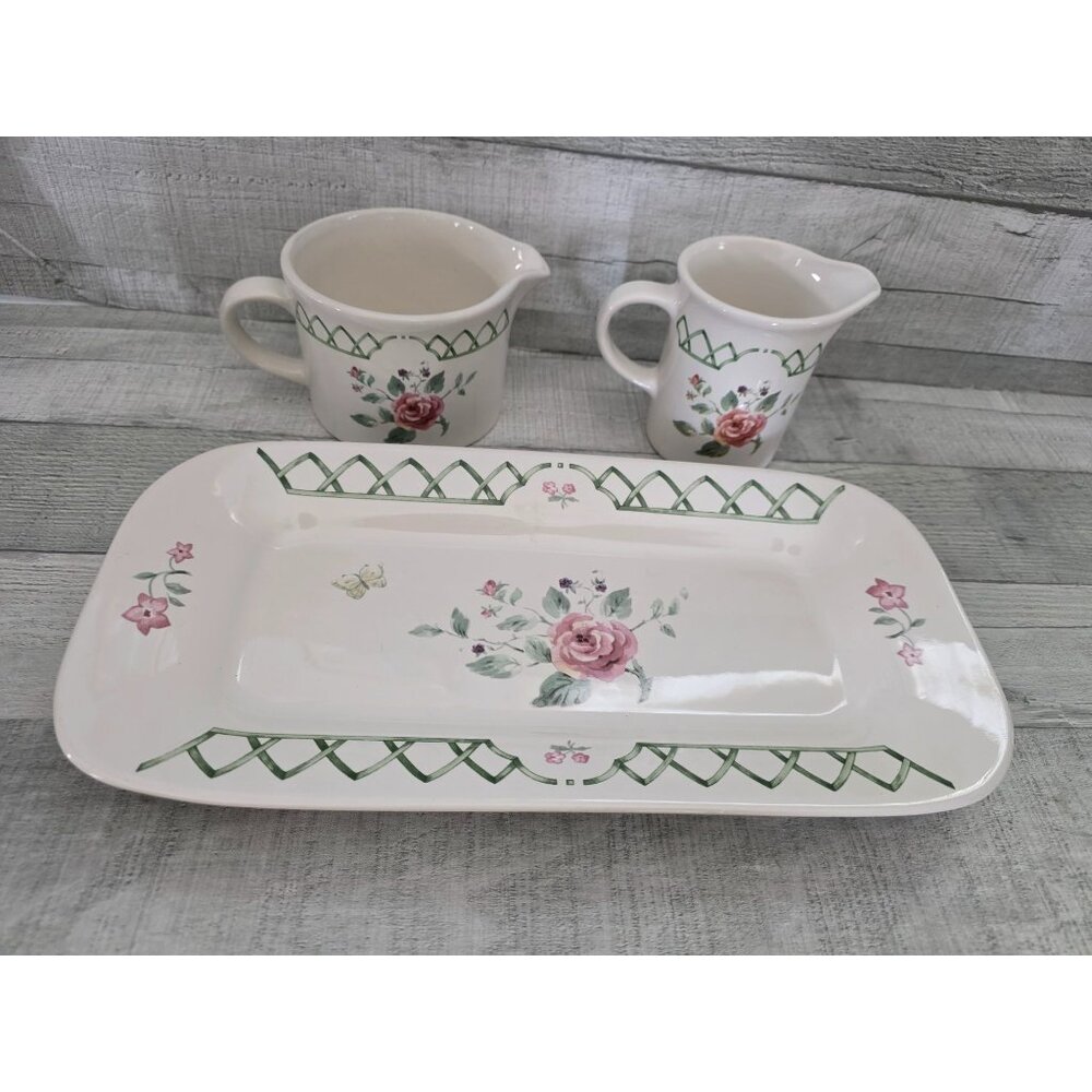 Pfaltzgraff Trellis Pattern Serving Set With 2 Creamers & Platter